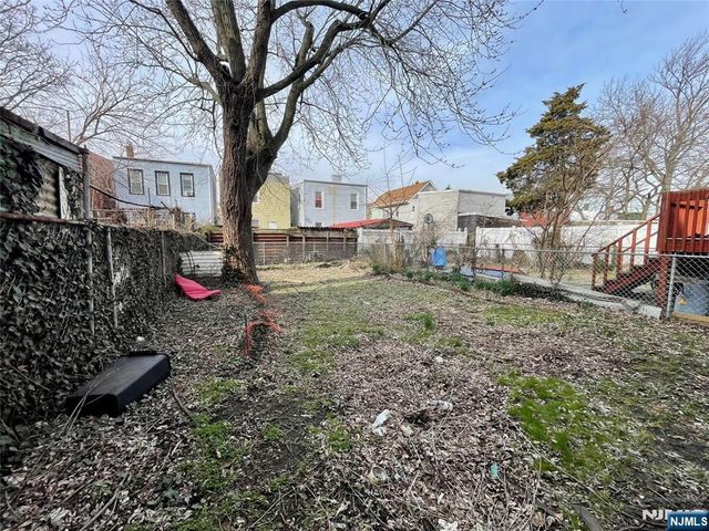 225 Cator Avenue, Jersey City, NJ 07305