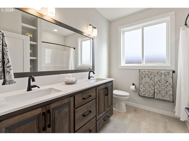 6512 Ne 123RD St, Vancouver, WA 98686