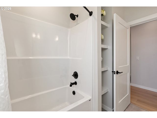 6512 Ne 123RD St, Vancouver, WA 98686