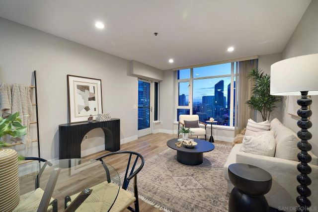 427 9th Ave 1304, San Diego, CA 92101