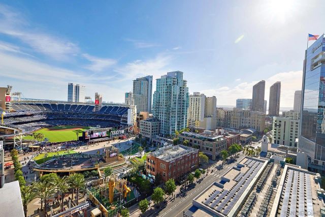 427 9th Ave 1304, San Diego, CA 92101