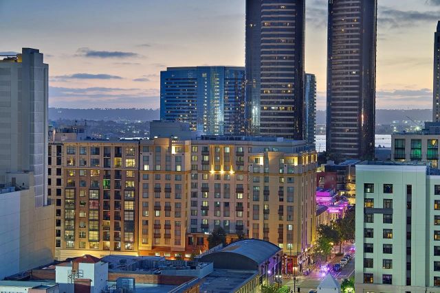 427 9th Ave 1304, San Diego, CA 92101