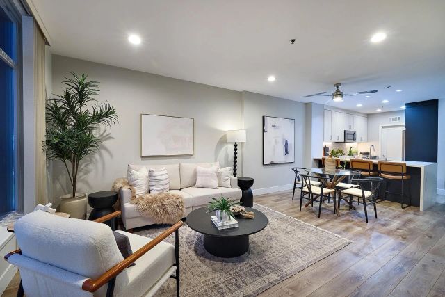 427 9th Ave 1304, San Diego, CA 92101