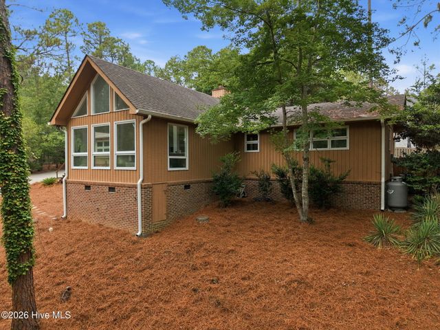 7 Ash Court, Pinehurst, NC 28374
