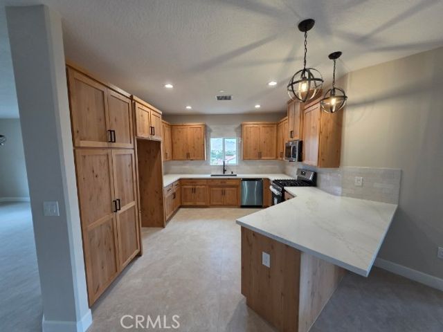 18963 Kasson, Apple Valley, CA 92307