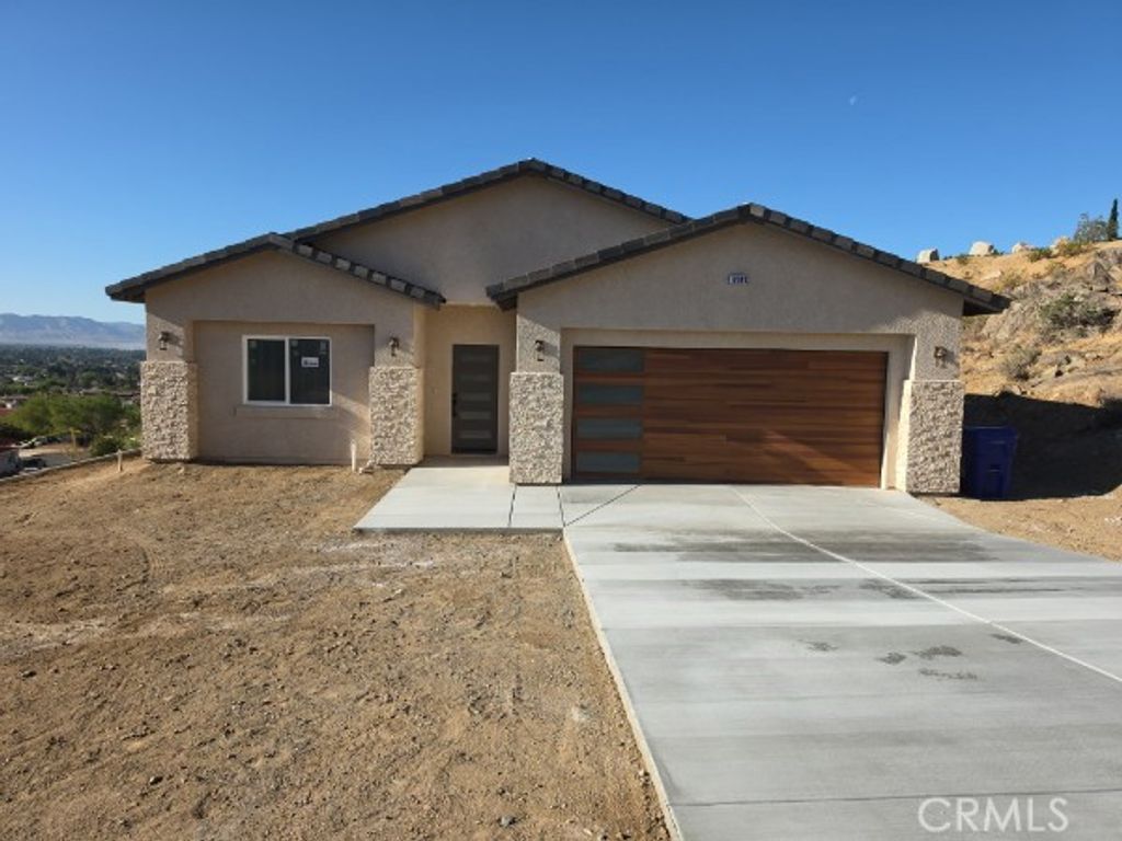 18963 Kasson, Apple Valley, CA 92307