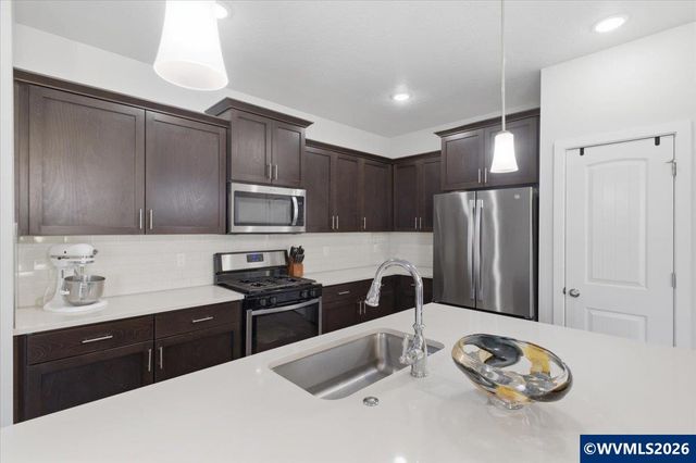 4023 SE Emily Wy, Corvallis, OR 97330