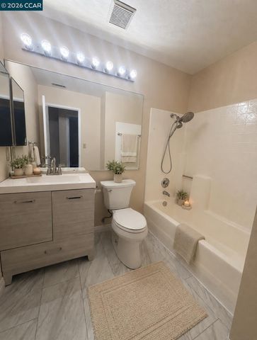 4364 Via Dora Dr, Antioch, CA 94531