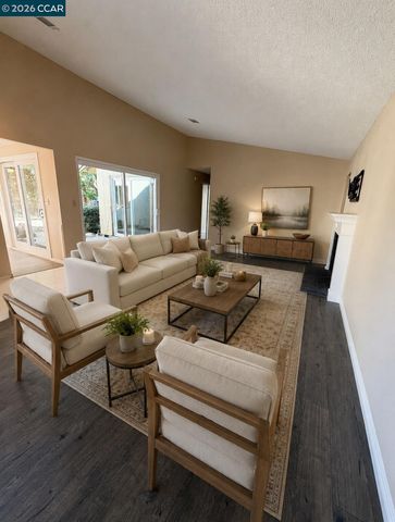 4364 Via Dora Dr, Antioch, CA 94531