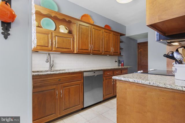 1108 WOODLAWN AVE, Wilmington, DE 19805