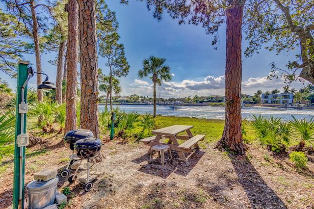 601 Seafarer Circle 504, Jupiter, FL 33477