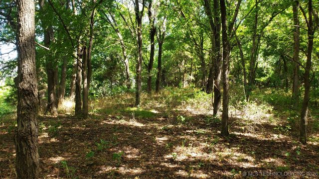 1679 Augustus Road, Canadian, OK 74501