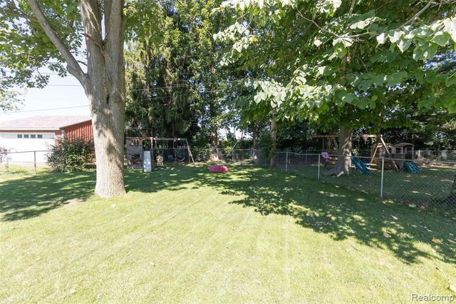 618 Maxine Drive, Davison, MI 48423