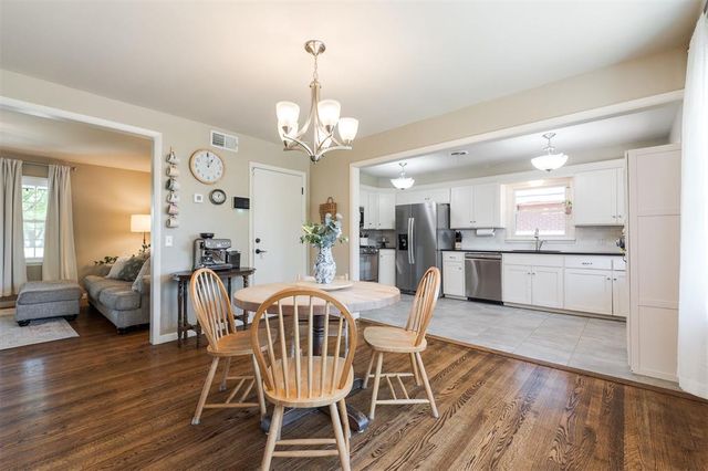 9424 Mahler Place, Oklahoma City, OK 73120