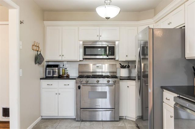 9424 Mahler Place, Oklahoma City, OK 73120