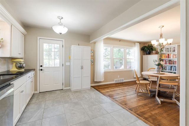 9424 Mahler Place, Oklahoma City, OK 73120