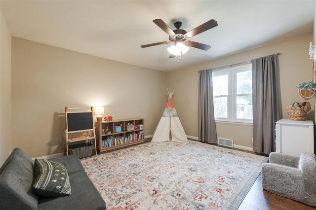 9424 Mahler Place, Oklahoma City, OK 73120