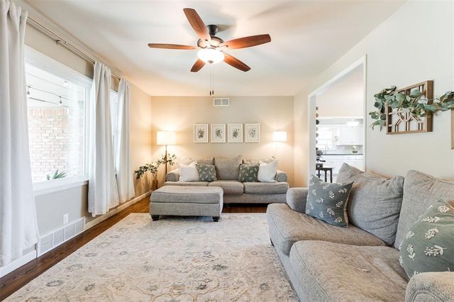 9424 Mahler Place, Oklahoma City, OK 73120