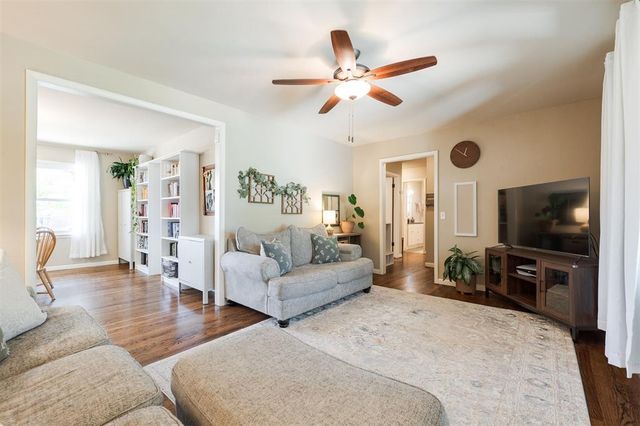 9424 Mahler Place, Oklahoma City, OK 73120
