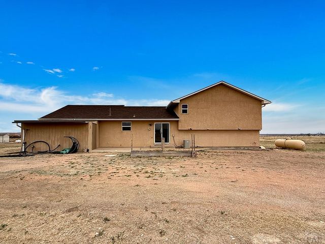 407 Birchwood Dr, Pueblo West, CO 81007