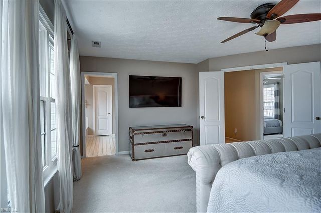 2689 Pleasant Acres DR, Virginia Beach, VA 23453