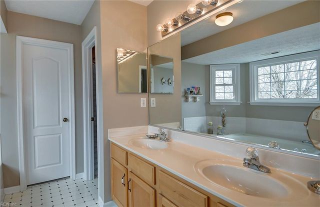 2689 Pleasant Acres DR, Virginia Beach, VA 23453