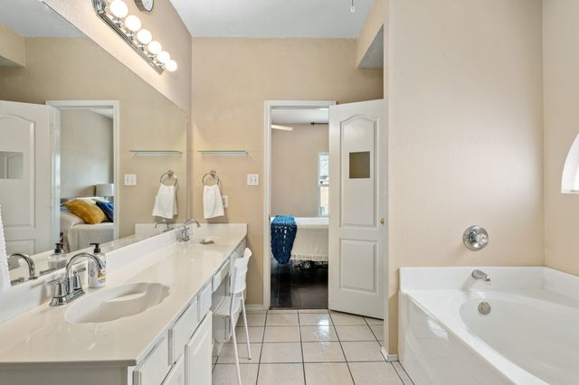 7307 Fossil Hill Drive, Arlington, TX 76002