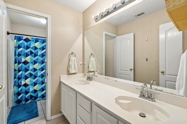 7307 Fossil Hill Drive, Arlington, TX 76002