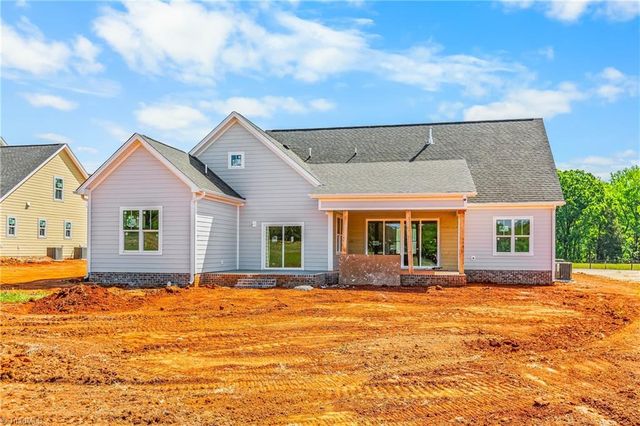 184 Armsworthy Road, Advance, NC 27006