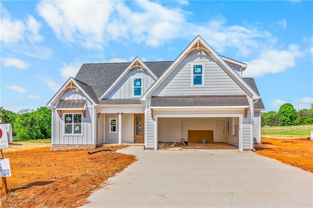 184 Armsworthy Road, Advance, NC 27006