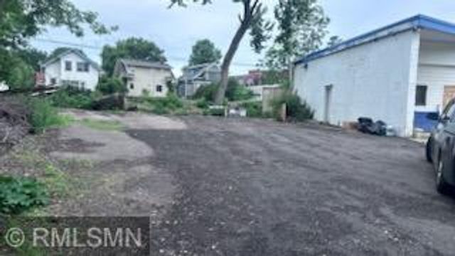 1714 E Hennepin Avenue, Minneapolis, MN 55414