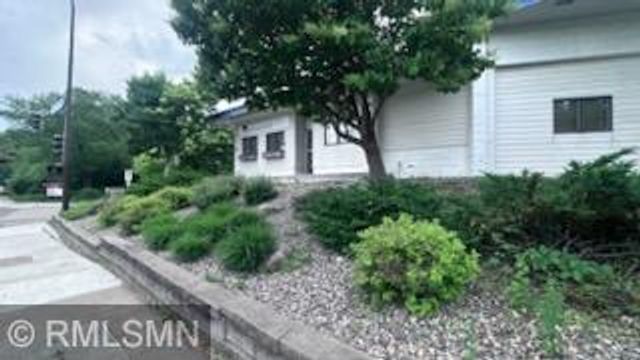 1714 E Hennepin Avenue, Minneapolis, MN 55414