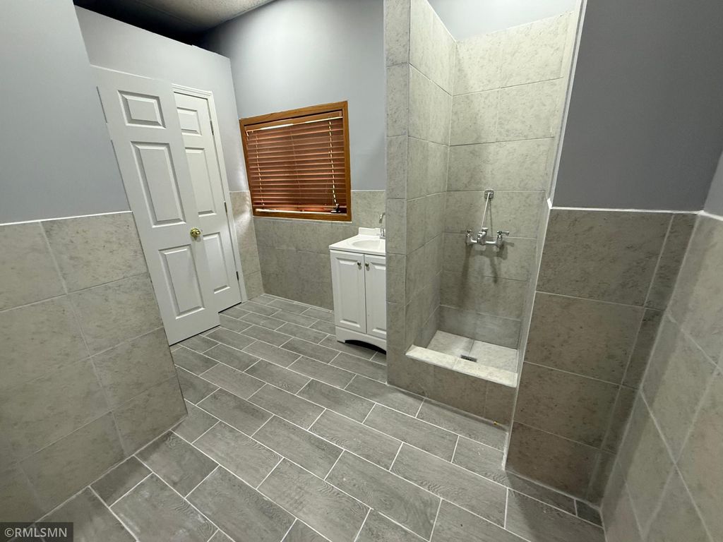 1714 E Hennepin Avenue, Minneapolis, MN 55414 — photo 5