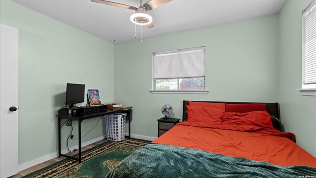 1025 Williamsburg, Schertz, TX 78154
