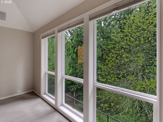 6301 Sw FLOWER St, Portland, OR 97221