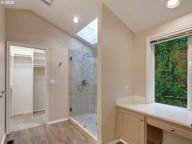 6301 Sw FLOWER St, Portland, OR 97221