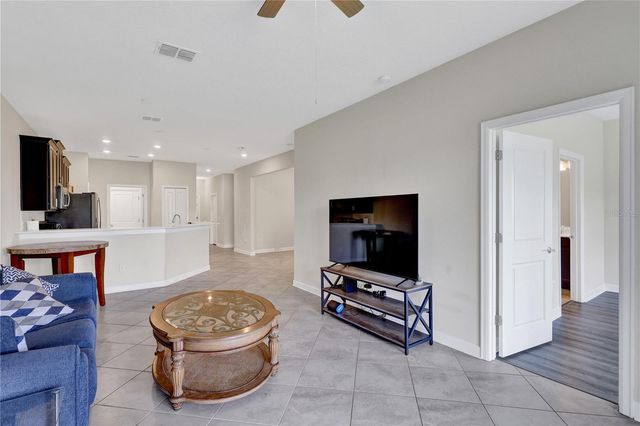 3541 BELLAND CIRCLE C, Clermont, FL 34711