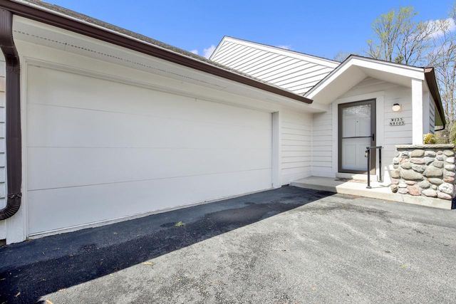 W135N8103 Wood COURT, Menomonee Falls, WI 53051