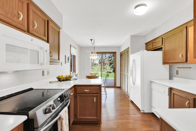 W135N8103 Wood COURT, Menomonee Falls, WI 53051