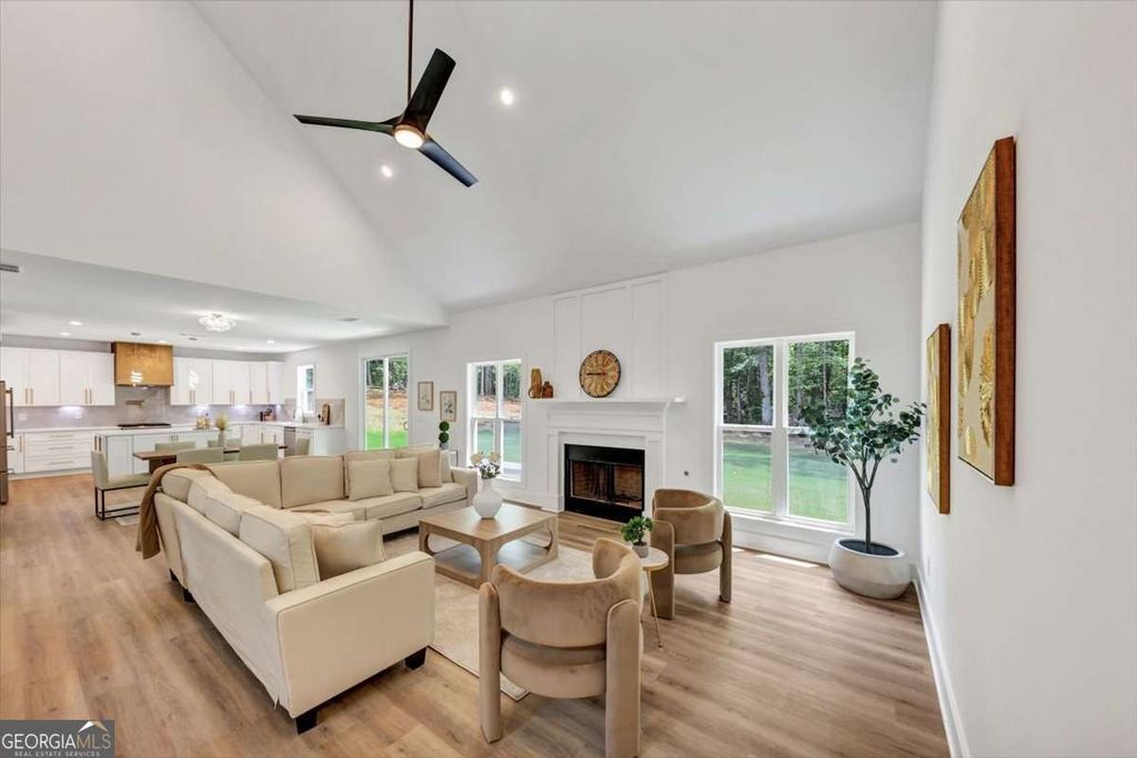 636 Harbour Shores Drive, Jackson, GA 30233
