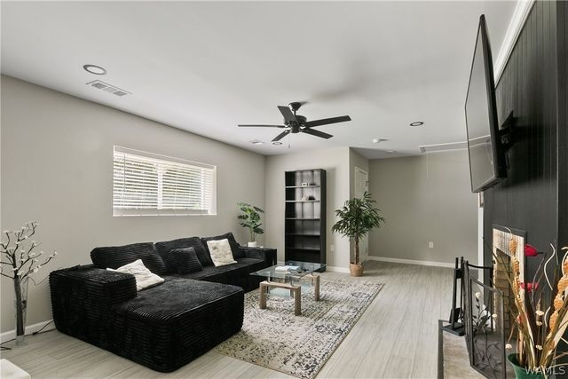 9596 Alabama Highway 60, Moundville, AL 35474