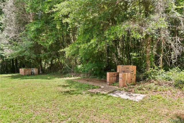 9596 Alabama Highway 60, Moundville, AL 35474