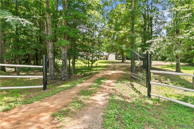9596 Alabama Highway 60, Moundville, AL 35474