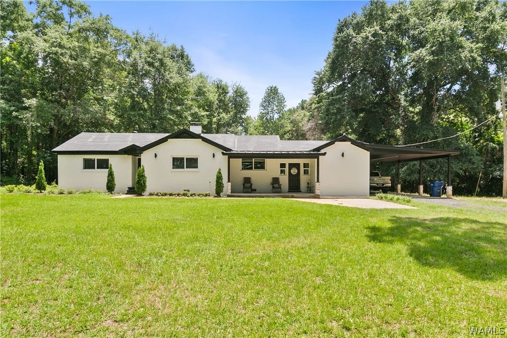 9596 Alabama Highway 60, Moundville, AL 35474