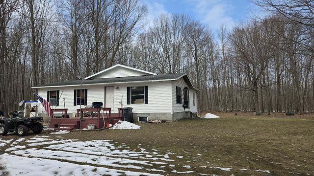 7050 N Poplar Road, Freesoil Twp, MI 49411