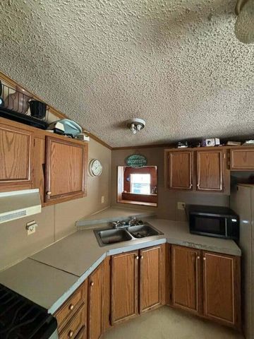 7050 N Poplar Road, Freesoil Twp, MI 49411