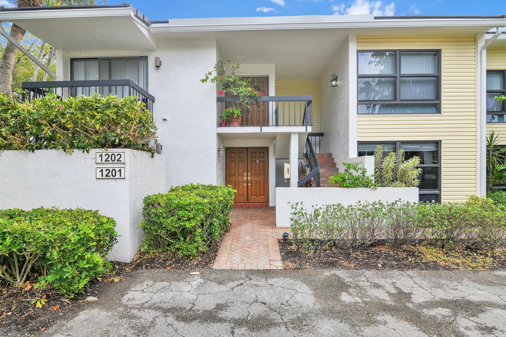 6760 Willow Wood Drive 1201, Boca Raton, FL 33434