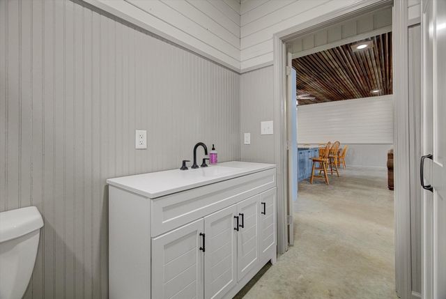 289 County Road 2250, Cleveland, TX 77327