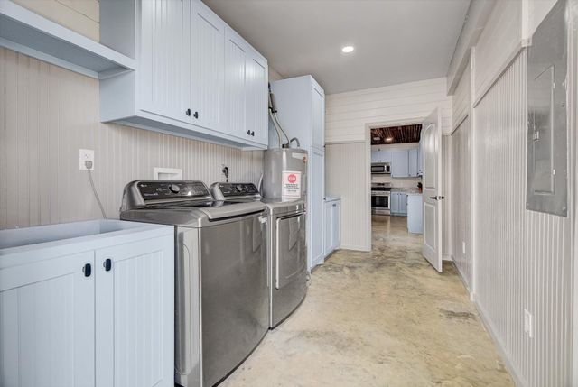 289 County Road 2250, Cleveland, TX 77327