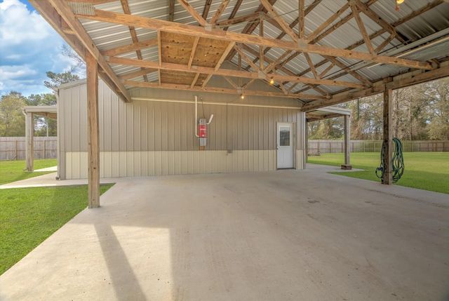 289 County Road 2250, Cleveland, TX 77327